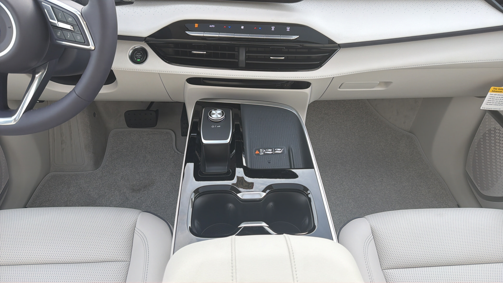 New 2027 Buick Enclave Avenir w/ LPO, Floor Liner Package AWD/4WD image 15