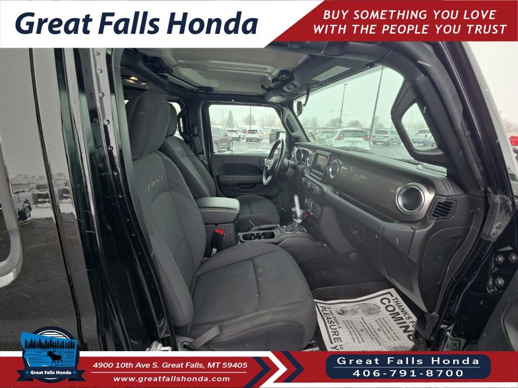 Used 2021 Jeep Wrangler Unlimited Sahara w/ Cold Weather Group image 18