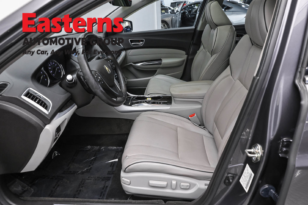 Used 2018 Acura TLX w/ Technology Package FWD image 16