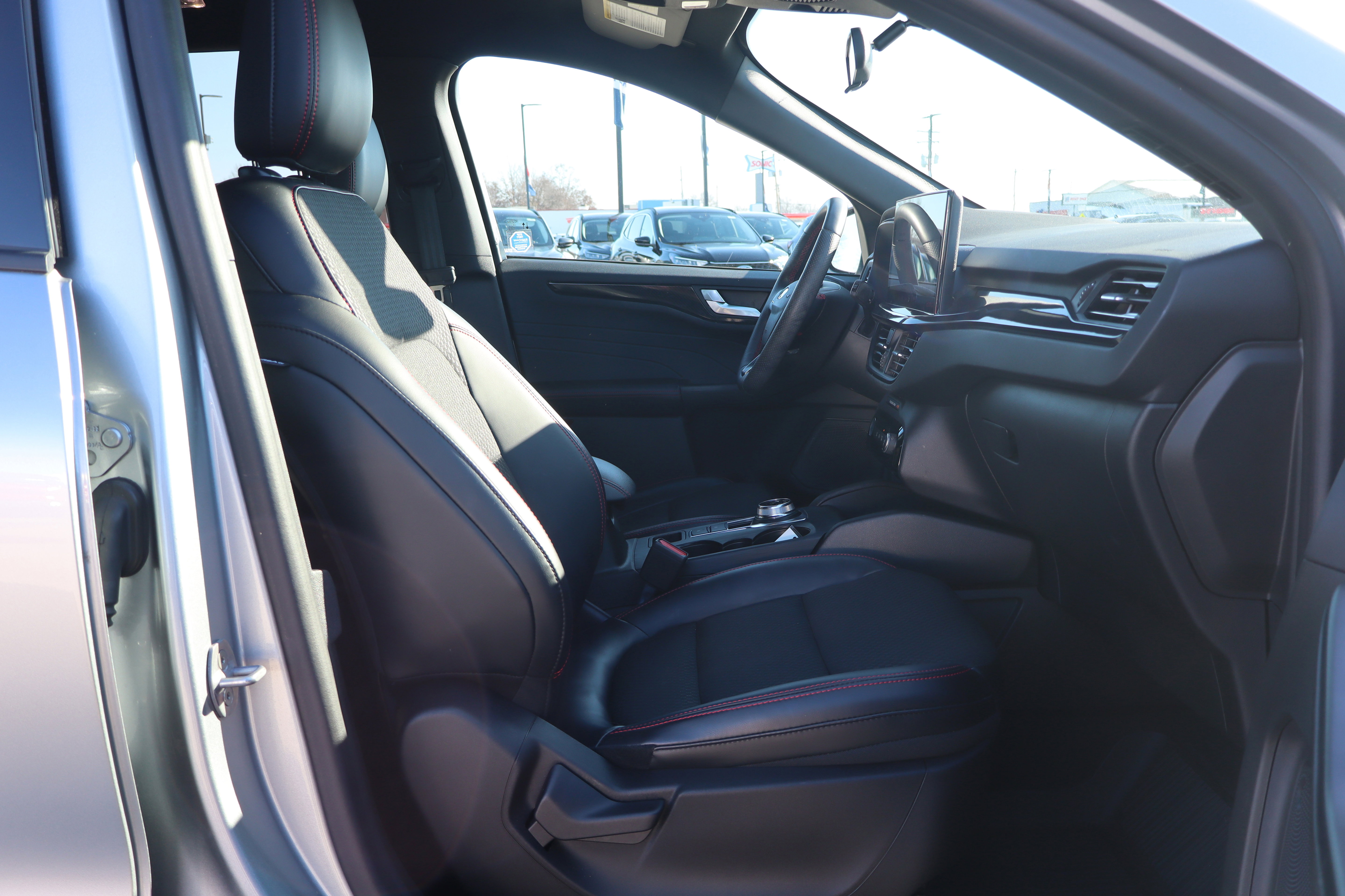 Used 2023 Ford Escape ST-Line w/ Tech Pack #1 image 13