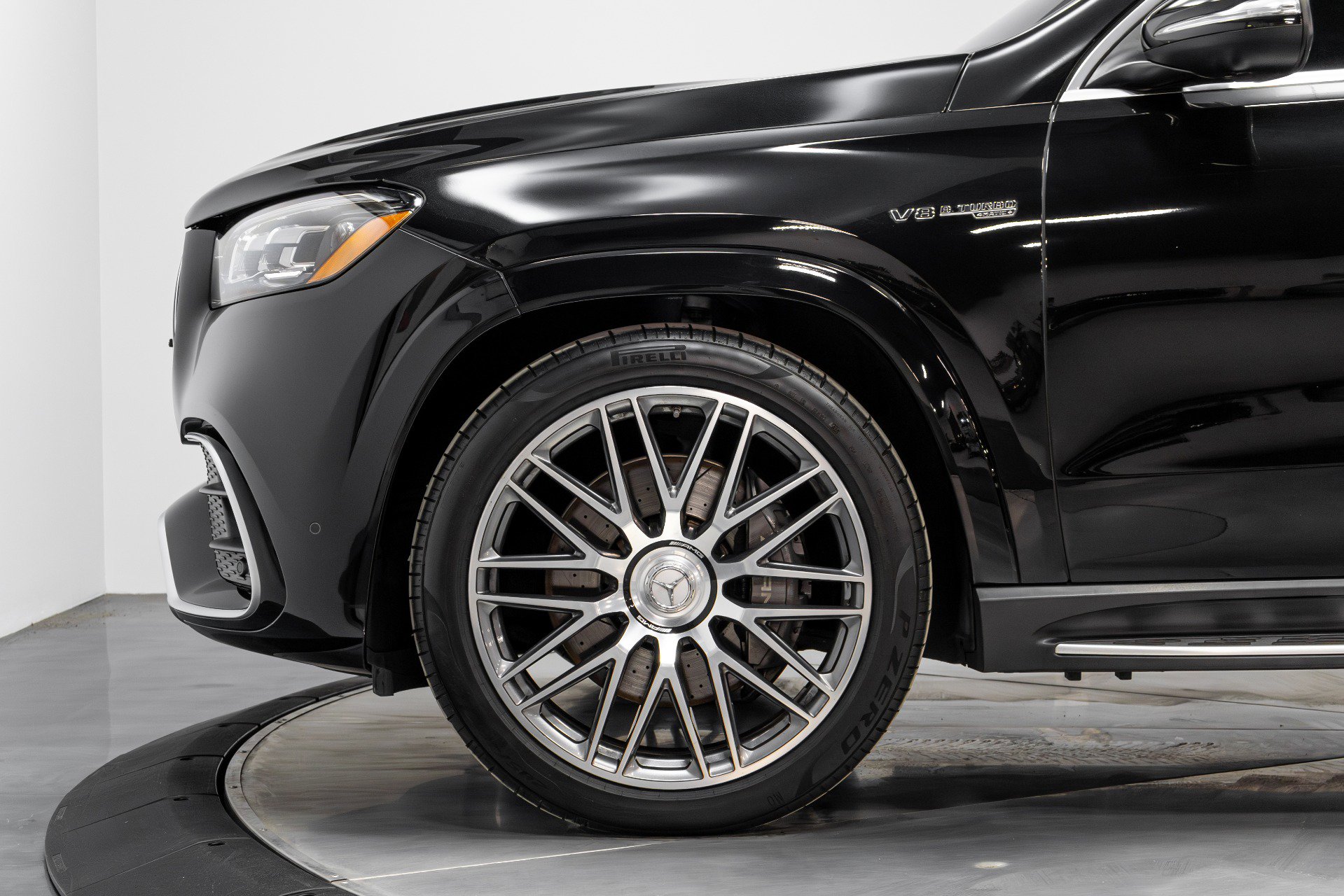 Used 2022 Mercedes-Benz GLS 63 AMG 4MATIC image 40