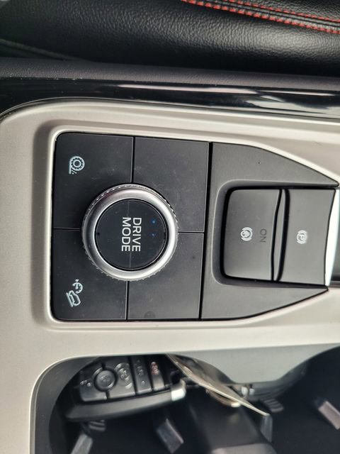 Certified 2022 Ford Explorer ST-Line w/ Class IV Trailer Tow Package image 25