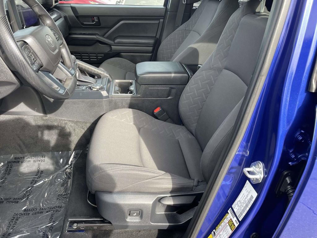 Used 2025 Toyota Tacoma SR5 image 29