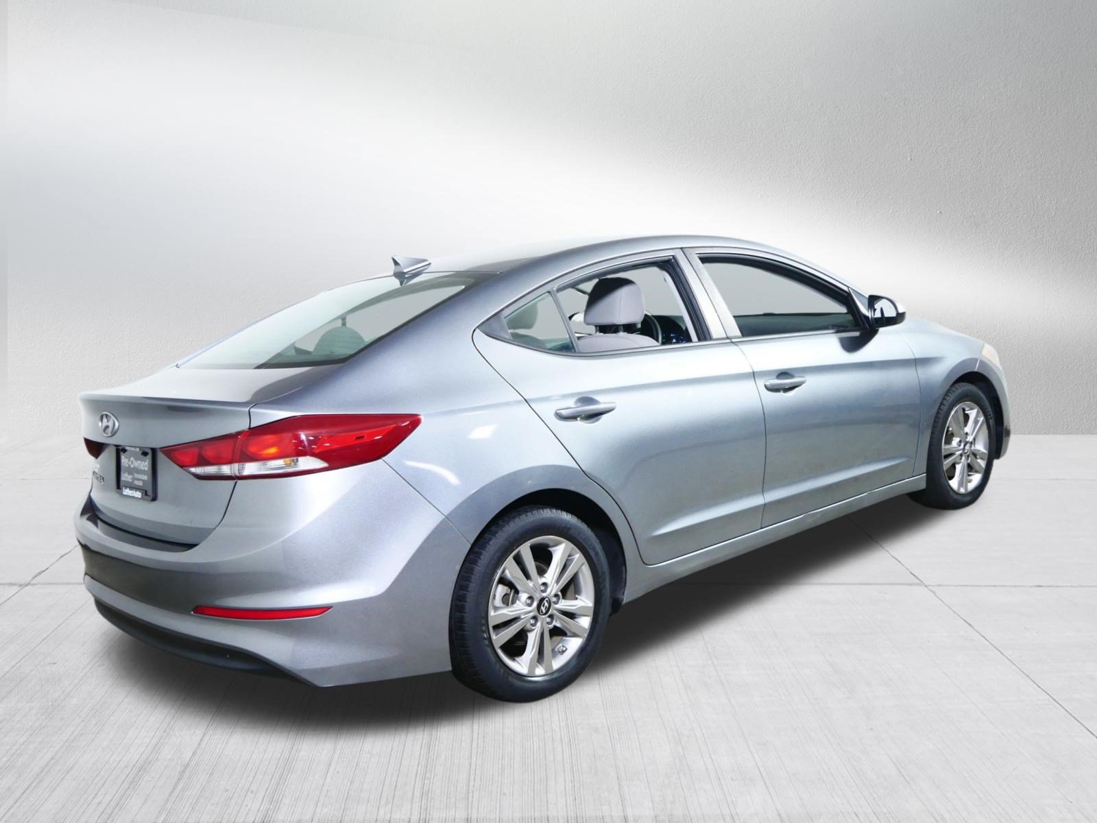 Used 2018 Hyundai Elantra SEL w/ Cargo Package FWD image 7
