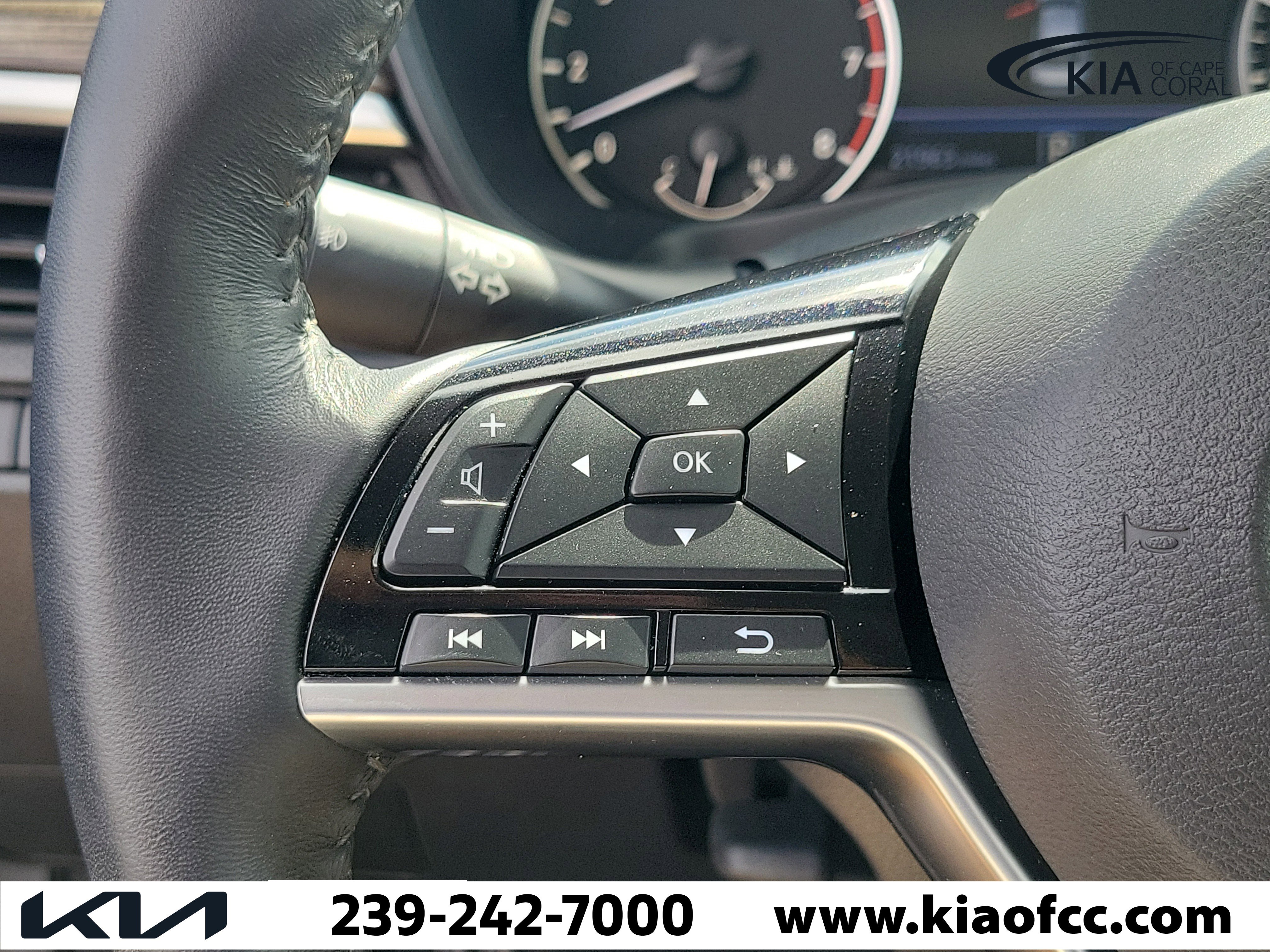 Used 2020 Nissan Altima 2.0 Platinum FWD image 25