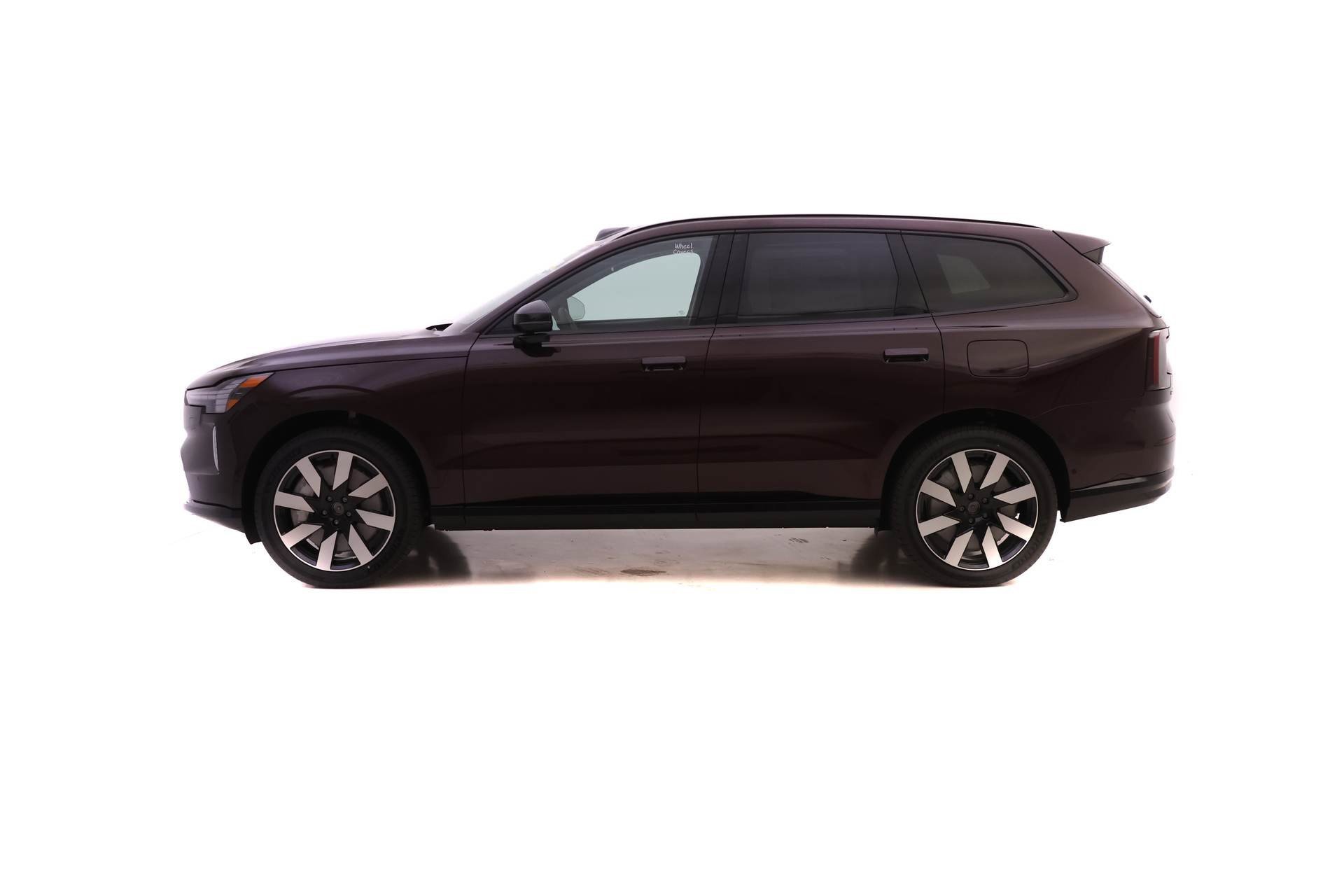 New 2025 Volvo EX90 Plus image 3