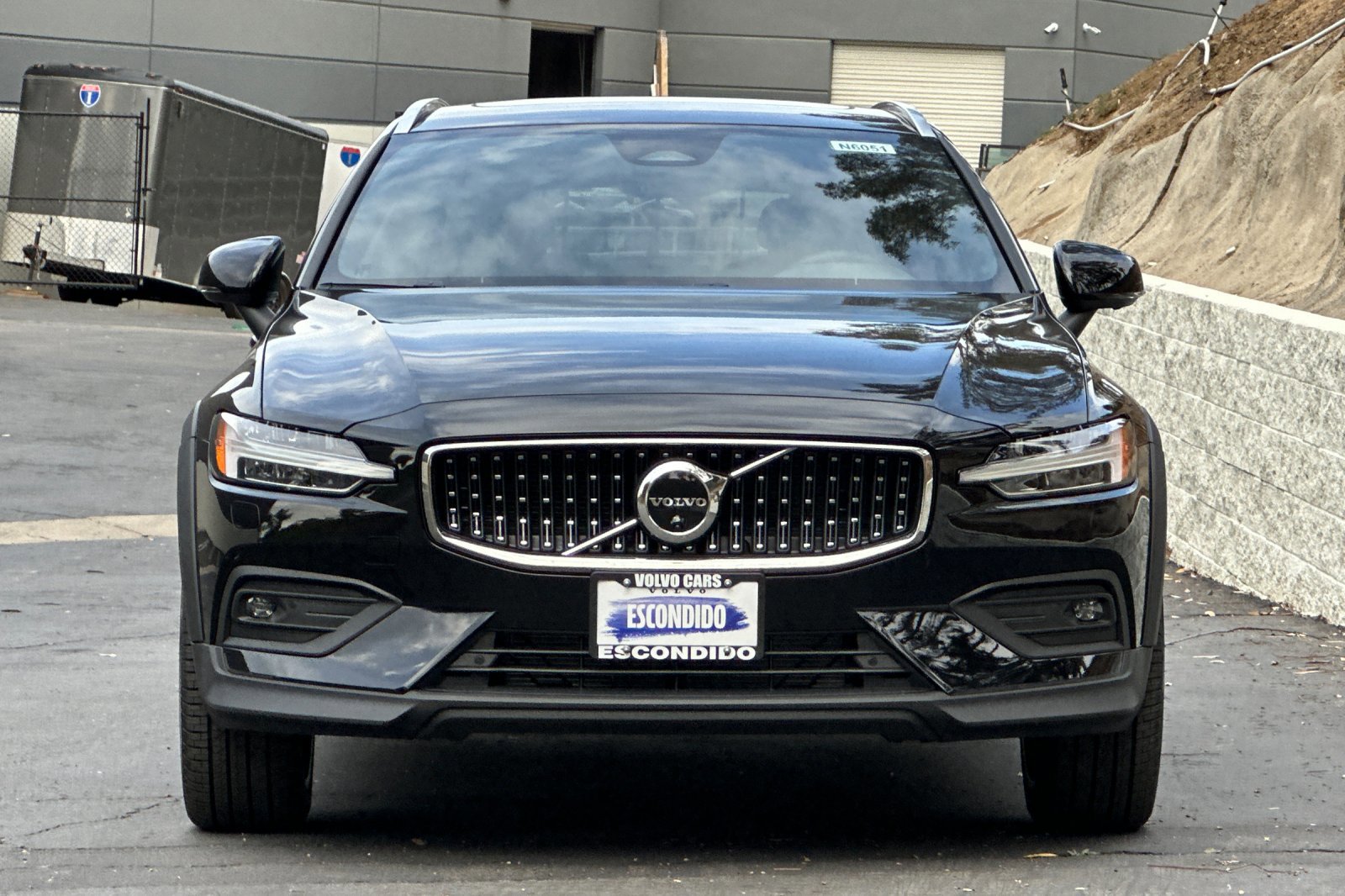New 2026 Volvo V60 B5 Cross Country Plus w/ Climate Package image 3