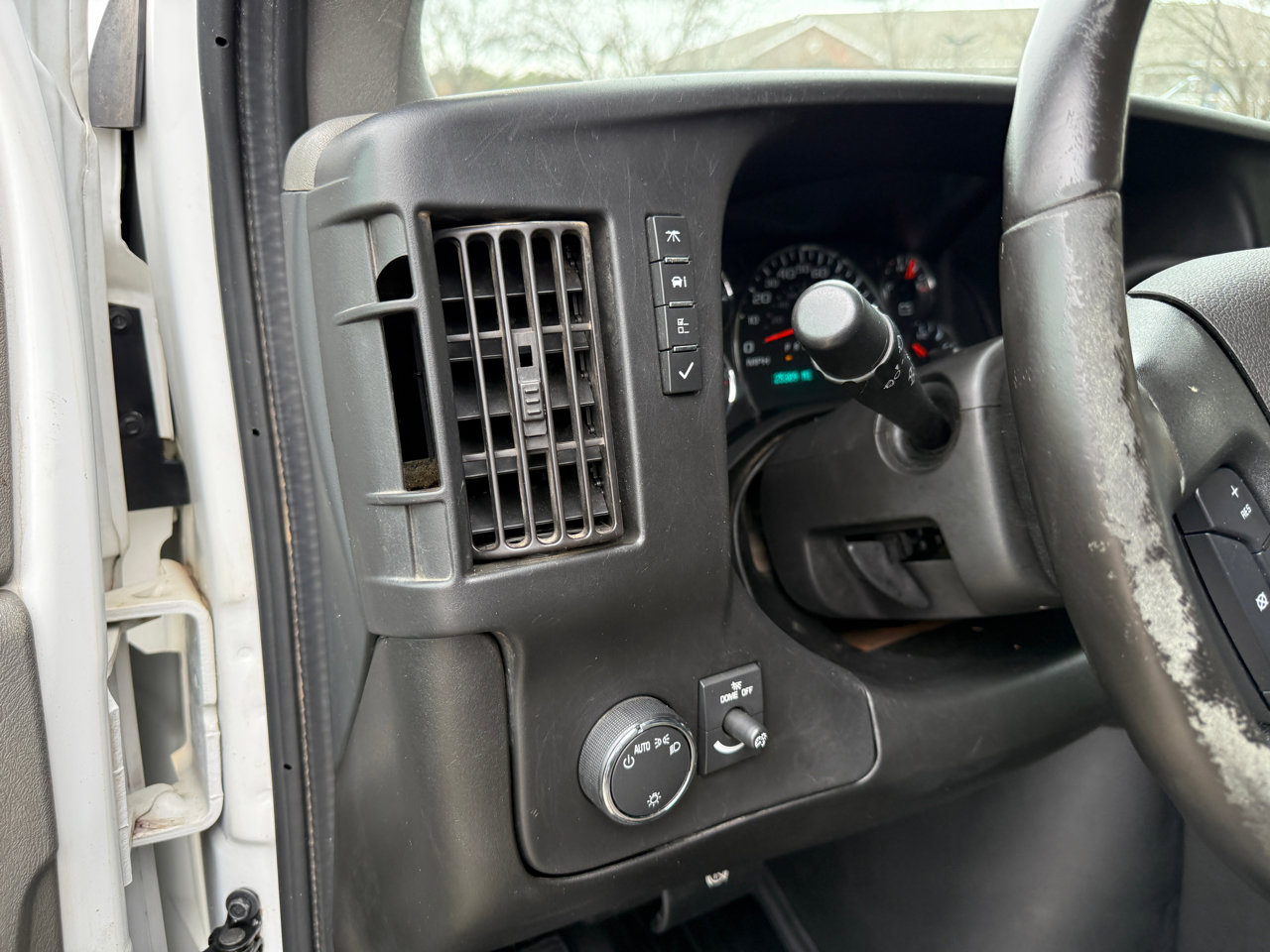 Used 2023 GMC Savana 3500 LS image 11