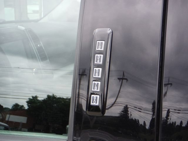 Used 2019 Ford F150 XLT w/ Trailer Tow Package AWD/4WD image 4