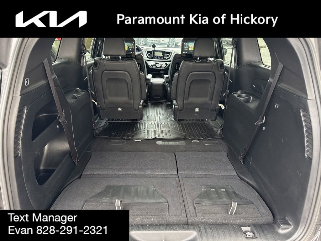 Used 2020 Chrysler Pacifica Touring-L Plus image 12