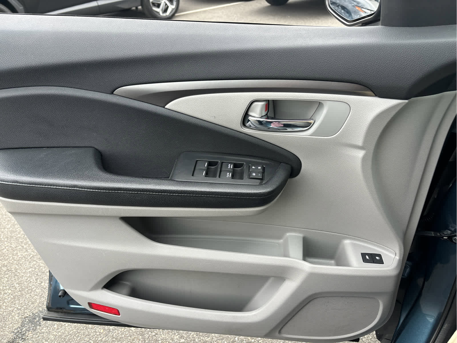 Used 2017 Honda Pilot EX-L image 18