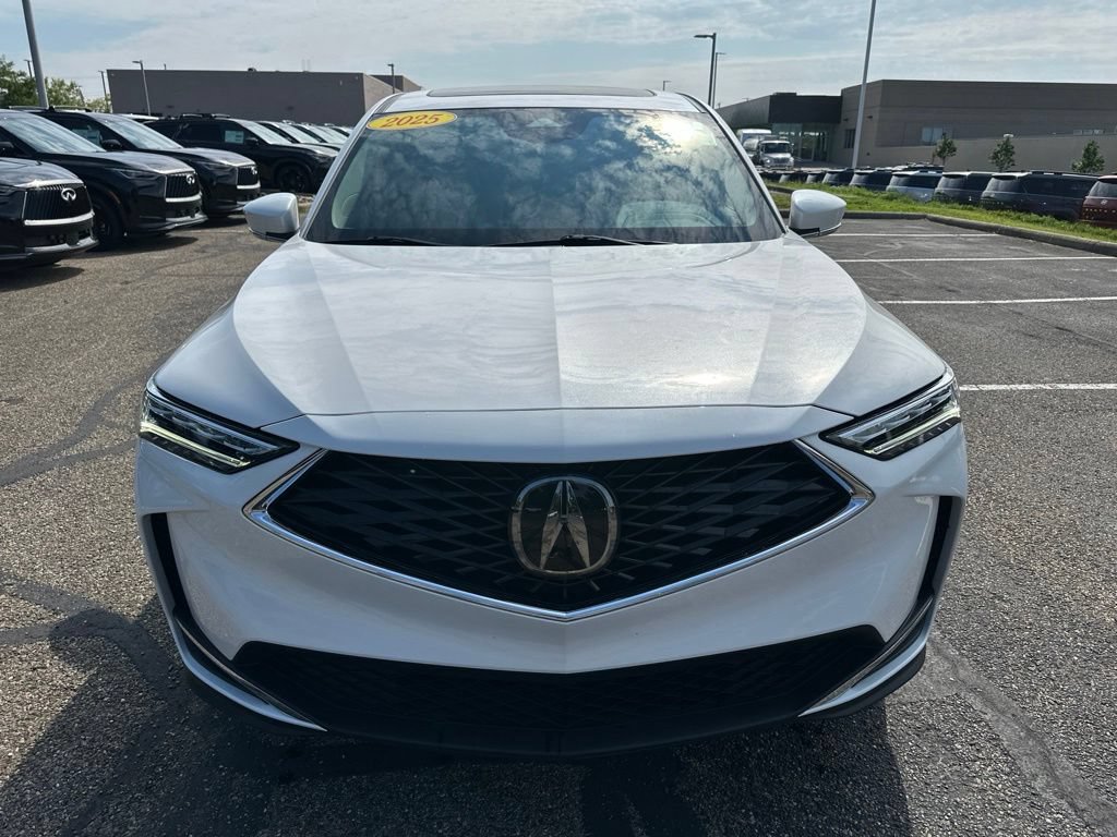 Used 2025 Acura MDX FWD image 18