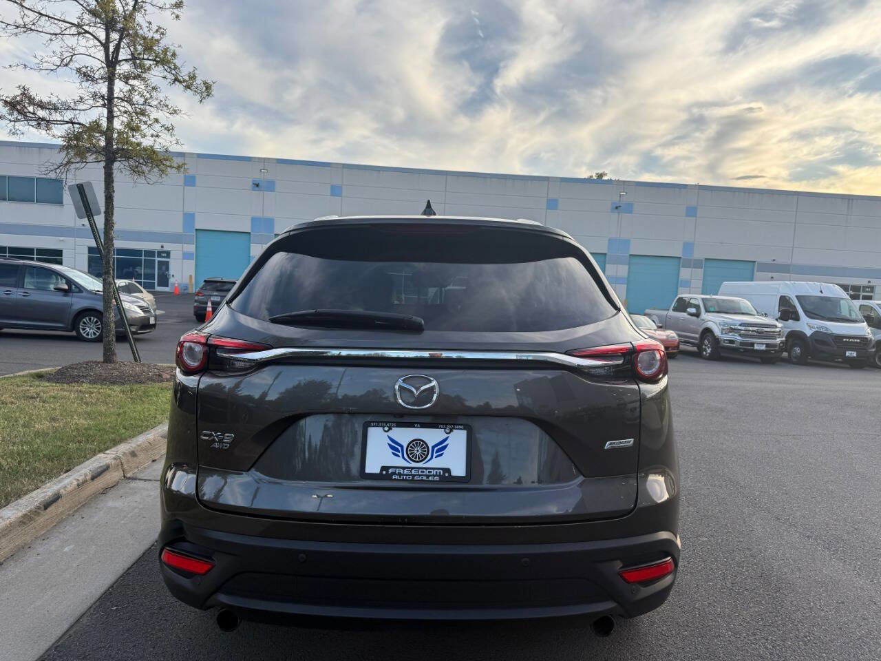 Used 2019 MAZDA CX-9 Touring w/ Touring Premium Package image 7