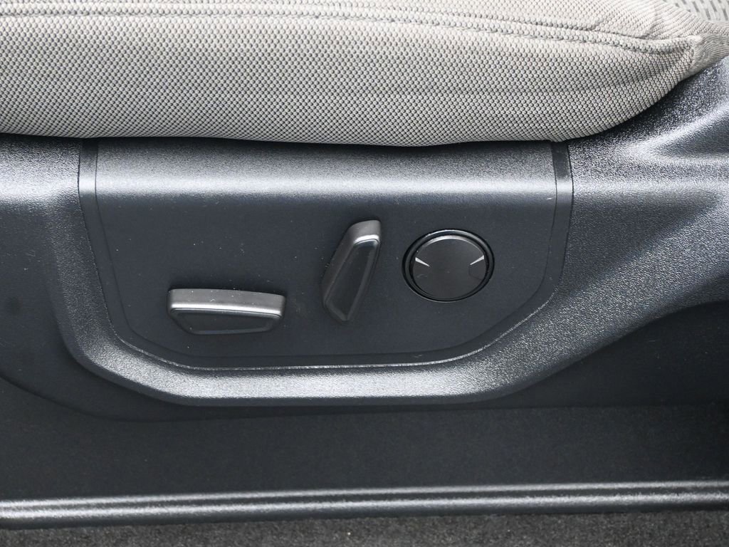 Certified 2019 Ford F150 XLT w/ Equipment Group 302A Luxury image 11