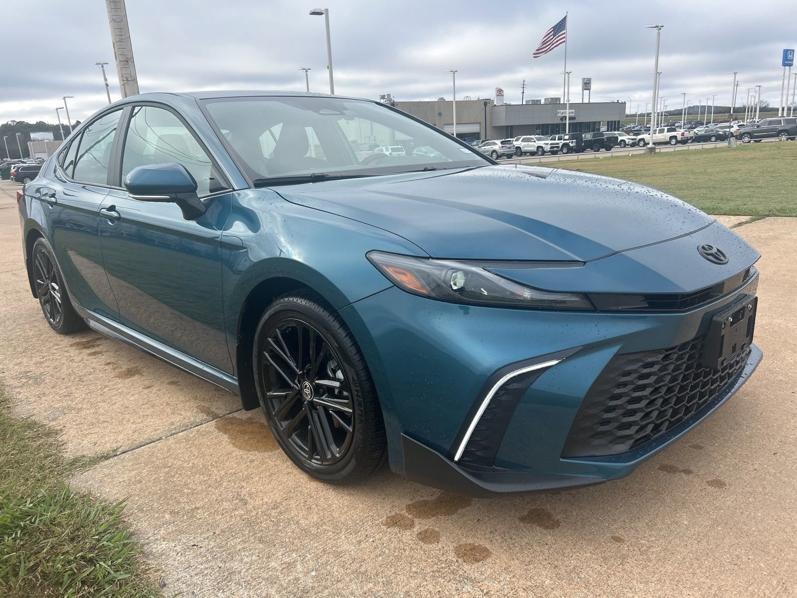 Used 2025 Toyota Camry SE