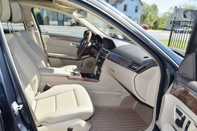 Used 2013 Mercedes-Benz E 350 4MATIC image 27