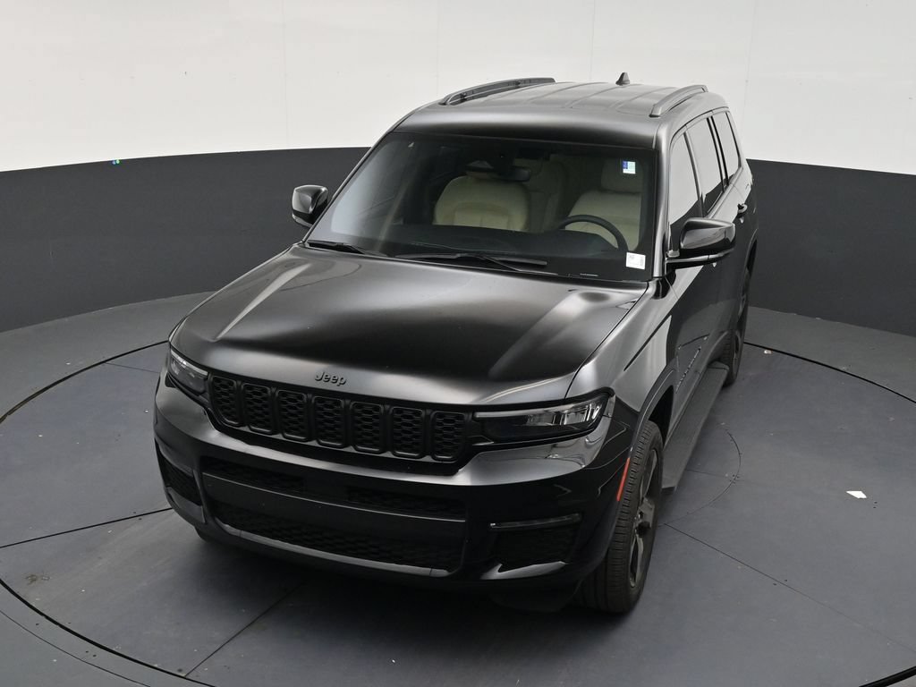 Used 2024 Jeep Grand Cherokee L Limited w/ Black Appearance Package AWD/4WD image 18