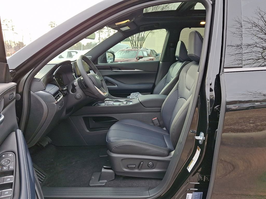 New 2026 INFINITI QX60 Sport image 10