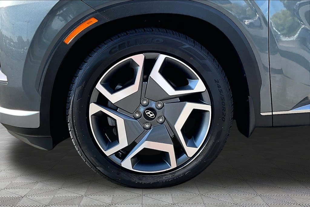 Used 2024 Hyundai Palisade Limited AWD/4WD image 26