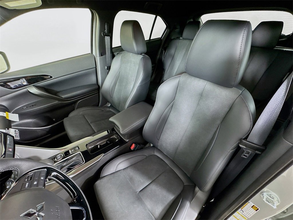 New 2025 Mitsubishi Eclipse Cross Black Edition image 21