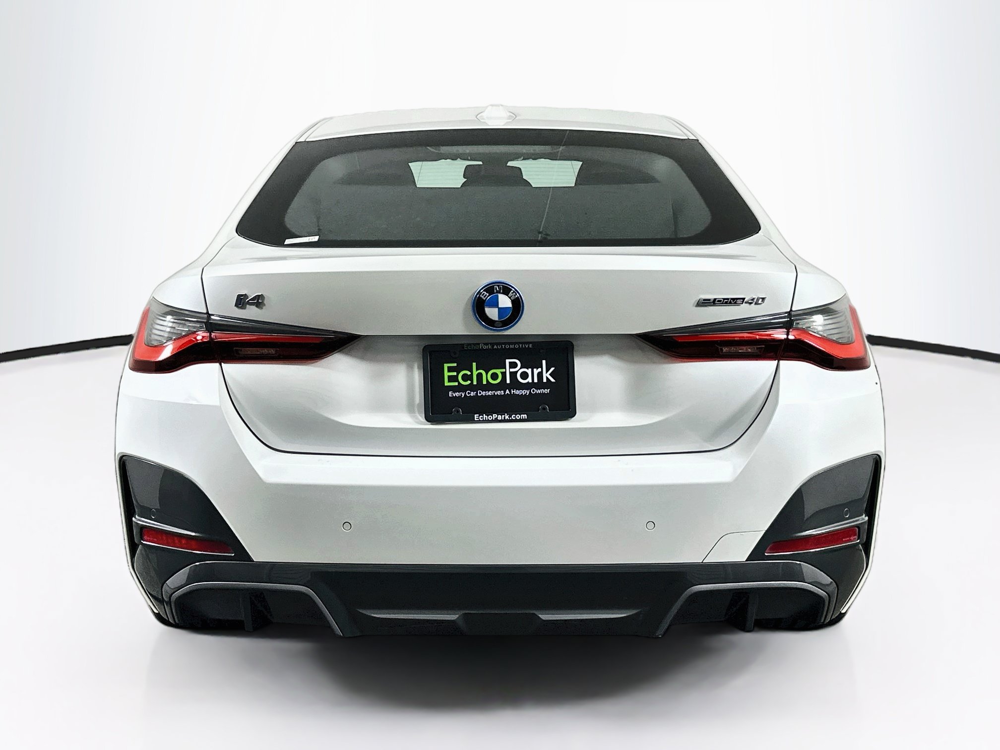 Used 2023 BMW i4 eDrive40 w/ M Sport Package RWD image 7