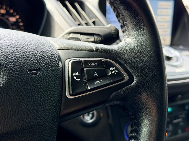 Used 2017 Ford Escape Titanium image 11