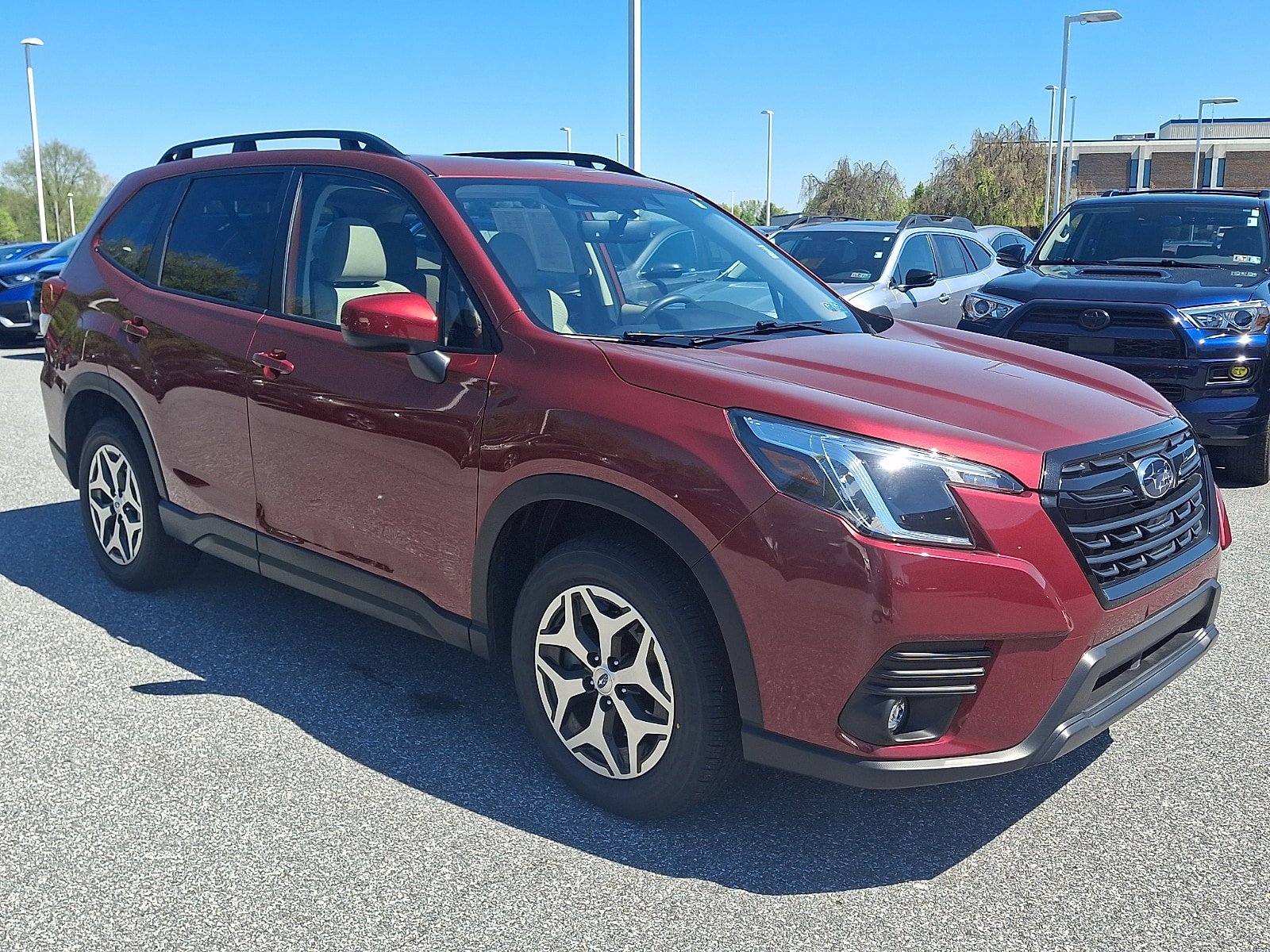 Certified 2024 Subaru Forester Premium AWD/4WD image 3