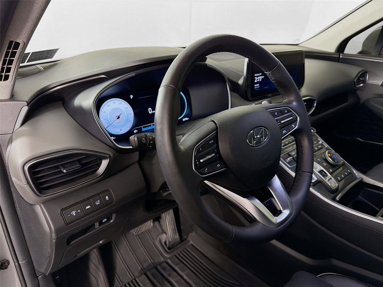 Used 2023 Hyundai Santa Fe Limited AWD/4WD image 9