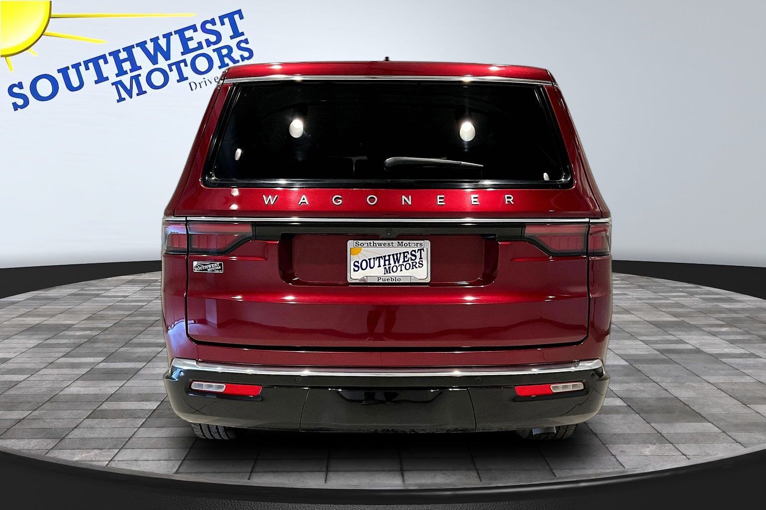 Used 2025 Jeep Wagoneer Series II AWD/4WD image 6
