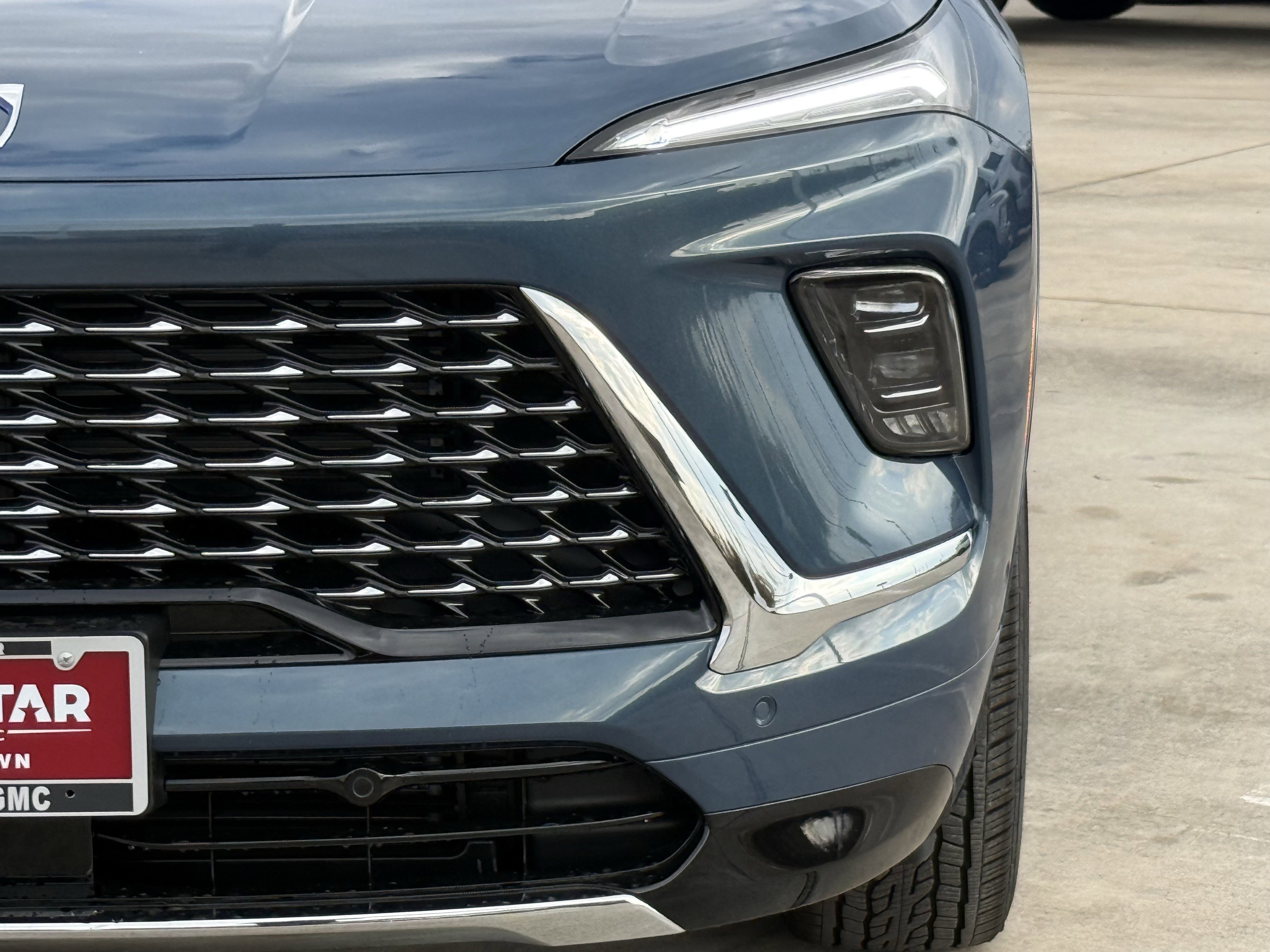 New 2026 Buick Enclave Avenir w/ Super Cruise Package FWD image 9