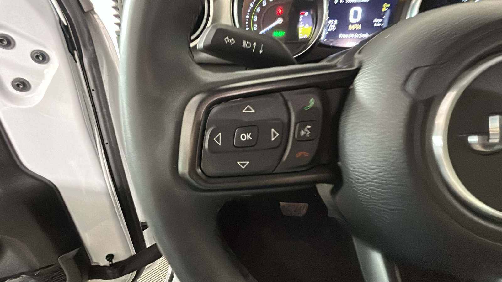 Used 2023 Jeep Wrangler Unlimited w/ Cold Weather Group AWD/4WD image 18