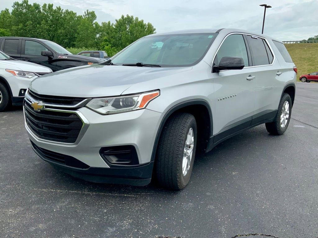 Used 2018 Chevrolet Traverse LS FWD image 4
