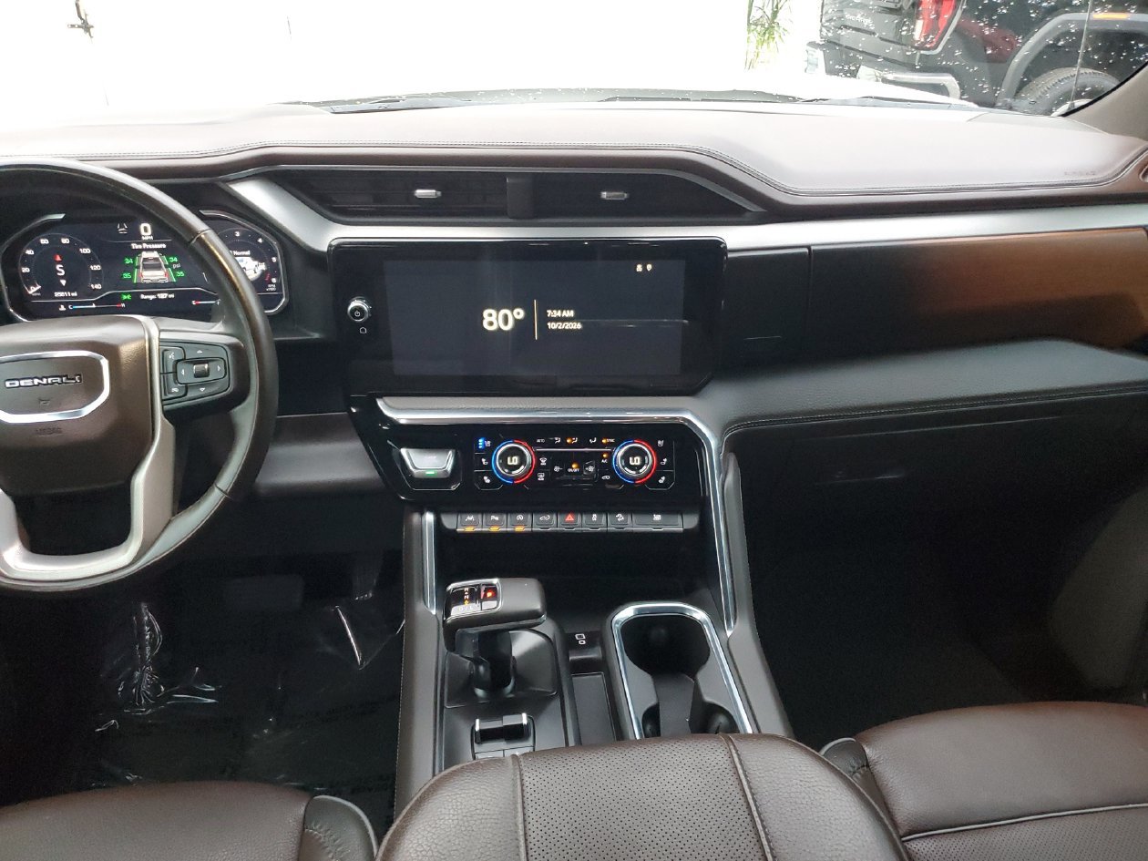Used 2024 GMC Sierra 1500 Denali w/ Denali Reserve Package AWD/4WD image 14