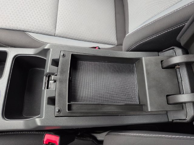 Certified 2018 Ford Escape SE FWD image 46