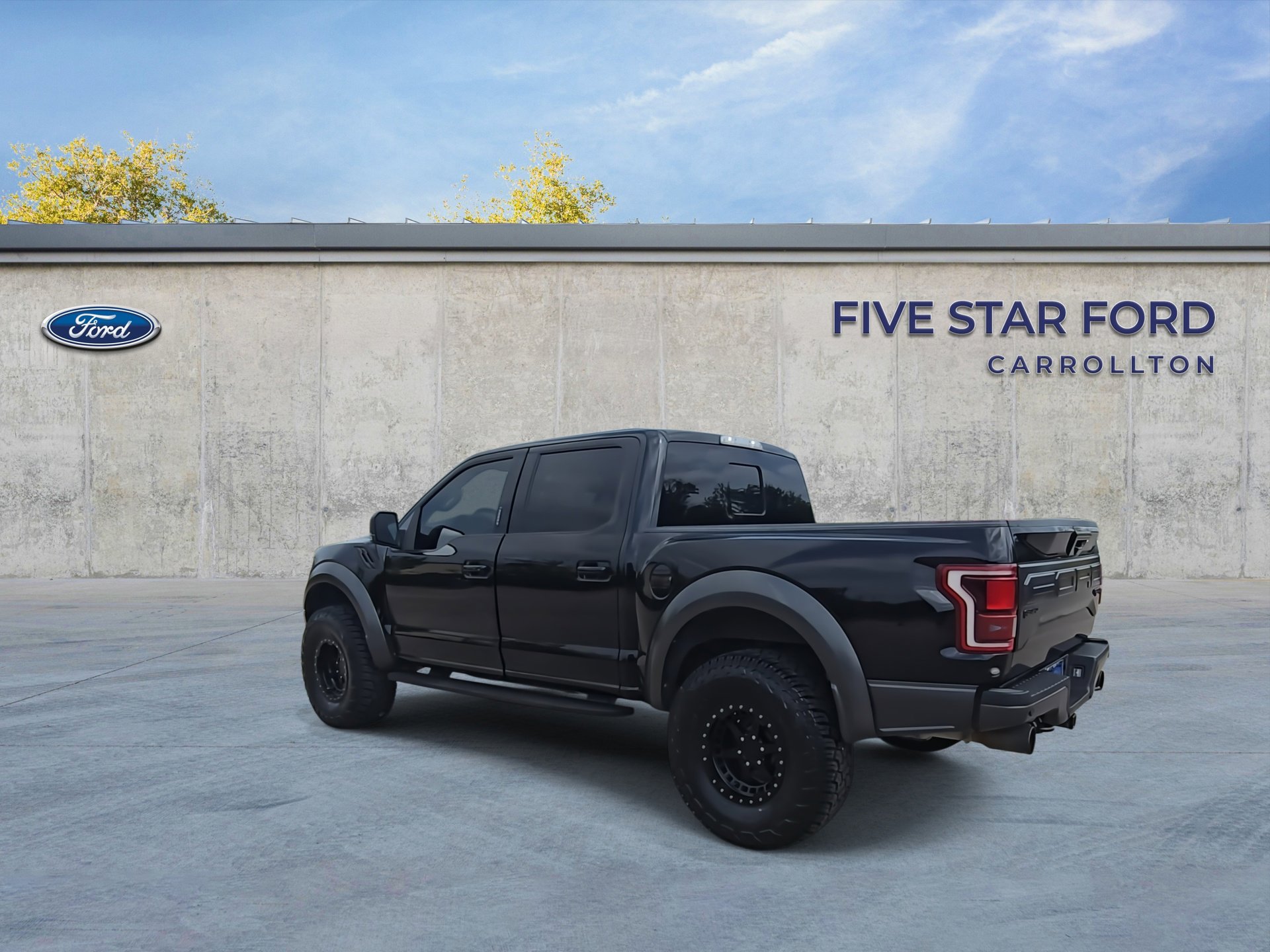 Used 2018 Ford F150 Raptor w/ Equipment Group 802A Luxury image 6