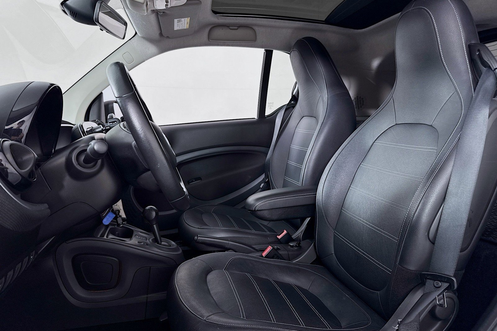 Used 2017 smart fortwo electric drive image 17