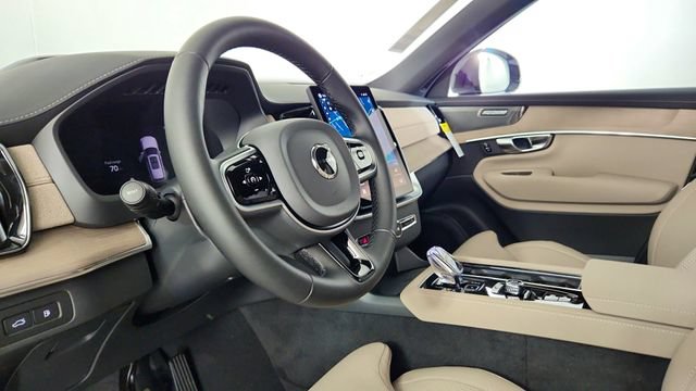 New 2026 Volvo XC90 T8 Ultra w/ Protection Package AWD/4WD image 12