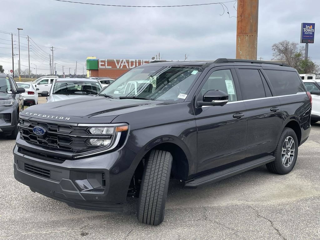 New 2026 Ford Expedition Max Active RWD image 7