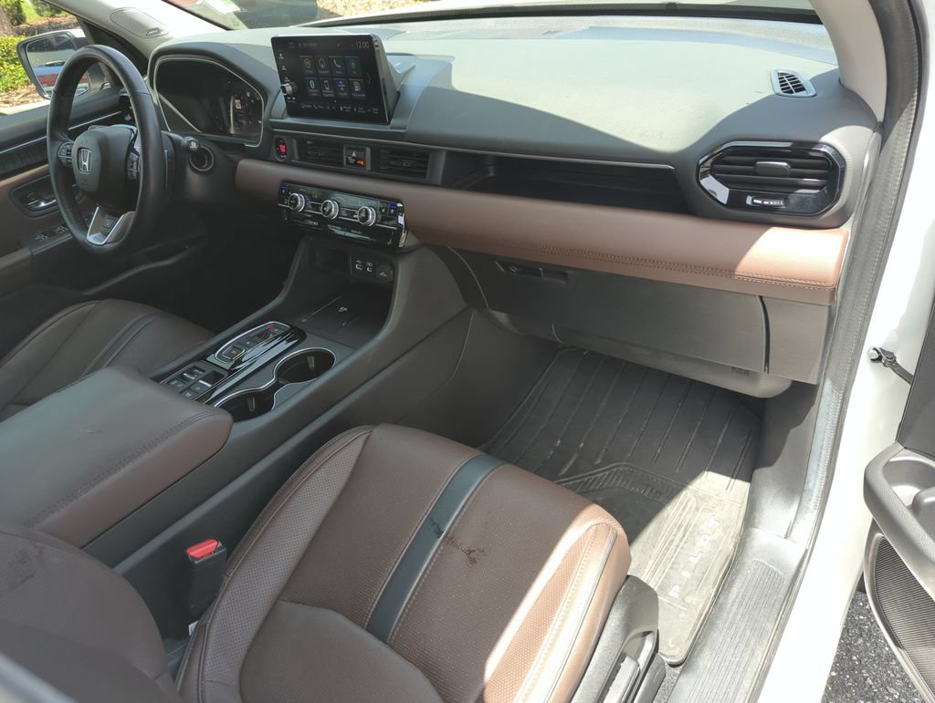 Used 2024 Honda Pilot Elite image 23