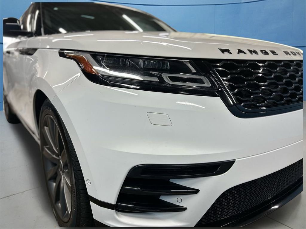 Used 2018 Land Rover Range Rover Velar R-Dynamic HSE image 2