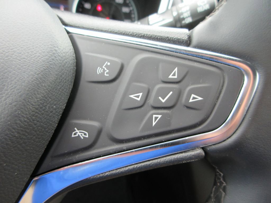 Used 2024 Chevrolet Equinox LT w/ LPO, Floor Liner Package FWD image 26
