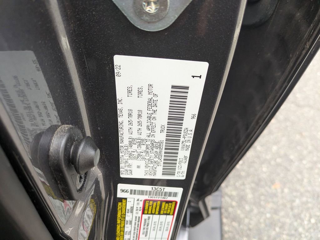 Used 2022 Toyota Tundra SR5 w/ SR5 Convenience Package image 28