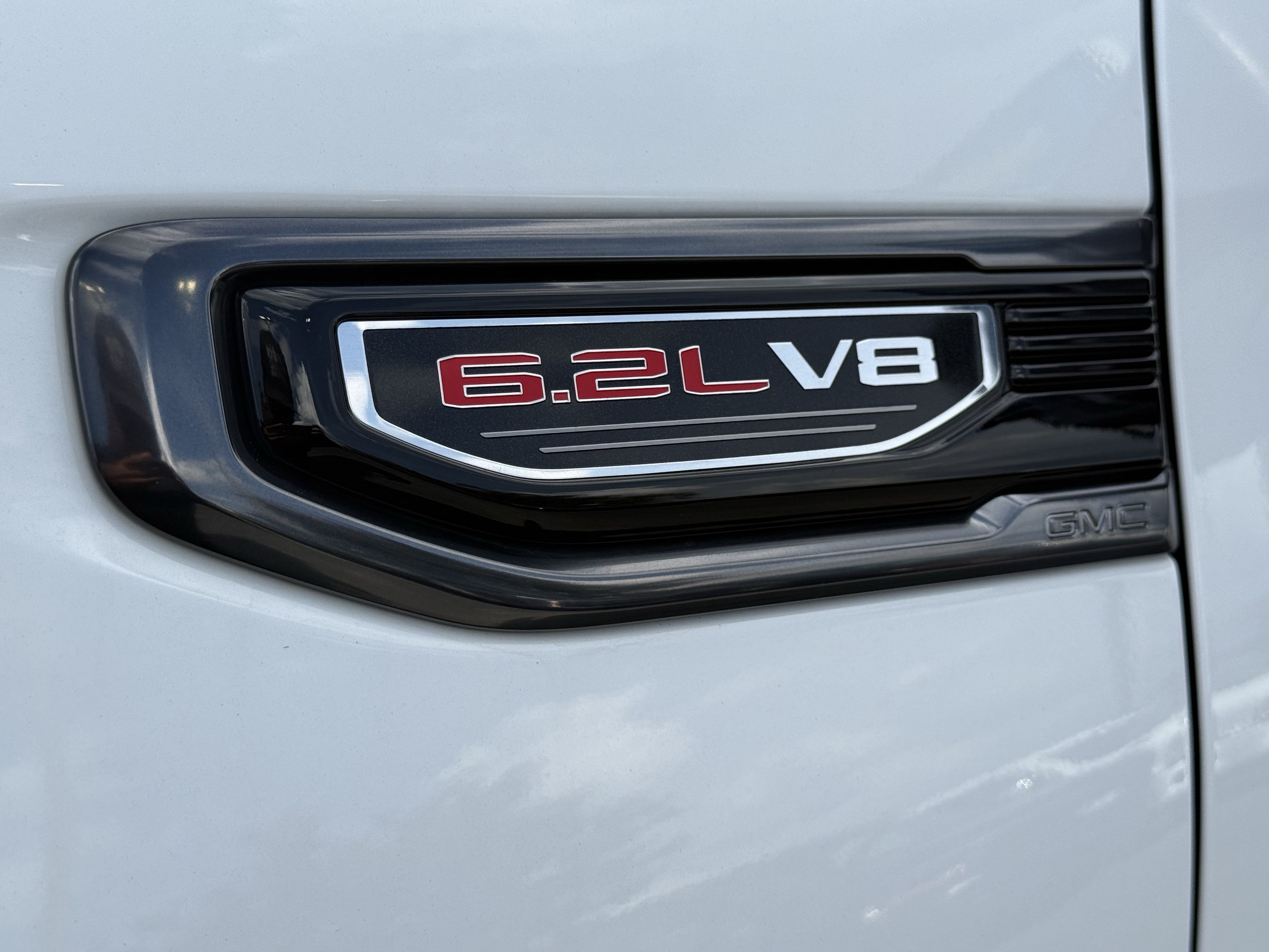 Used 2024 GMC Sierra 1500 AT4 w/ Technology Package AWD/4WD image 36