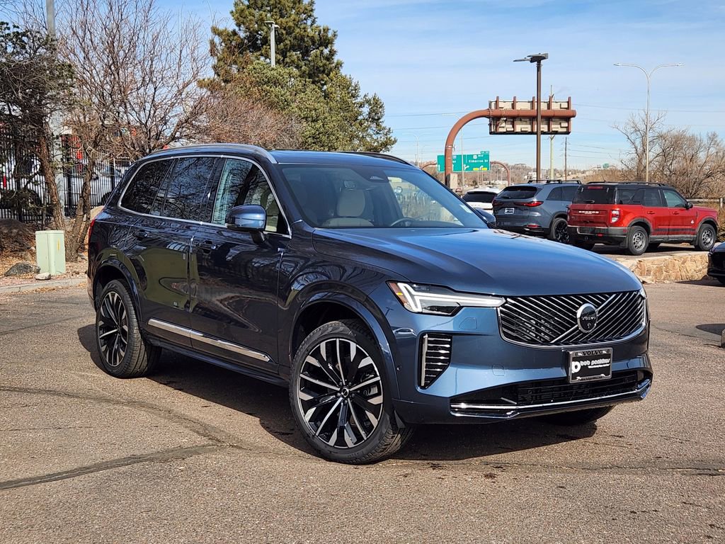New 2026 Volvo XC90 B6 Plus w/ Protection Package Premier