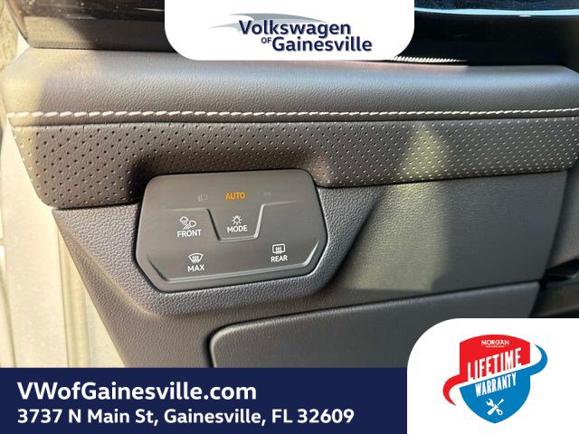 Certified 2025 Volkswagen Atlas SEL Premium R-Line AWD/4WD image 28