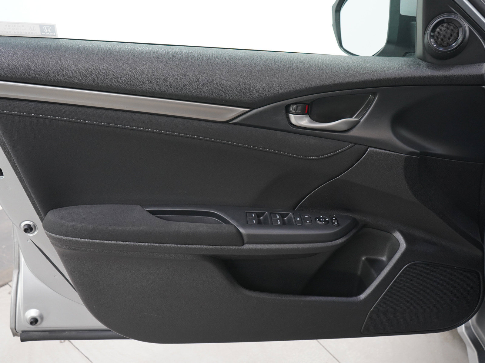 Used 2019 Honda Civic EX image 18
