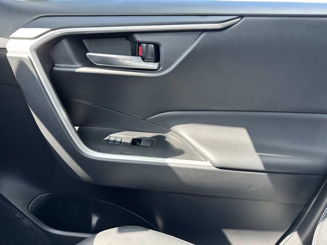 Used 2023 Toyota RAV4 XLE Premium image 22