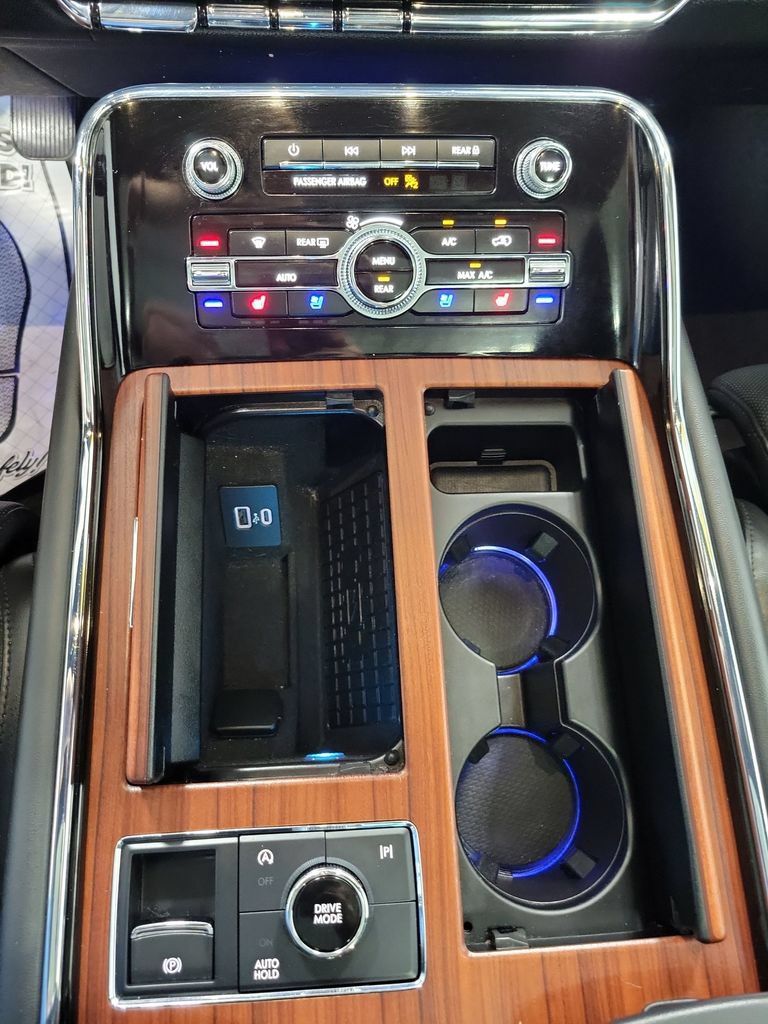 Used 2024 Lincoln Navigator L Reserve AWD/4WD image 42
