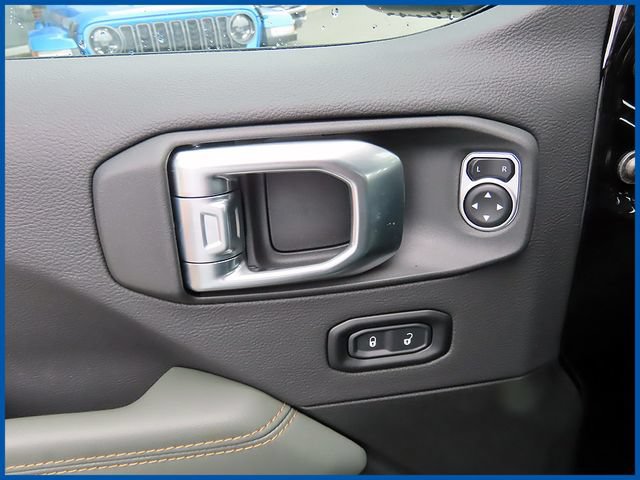 New 2026 Jeep Gladiator Mojave AWD/4WD image 13