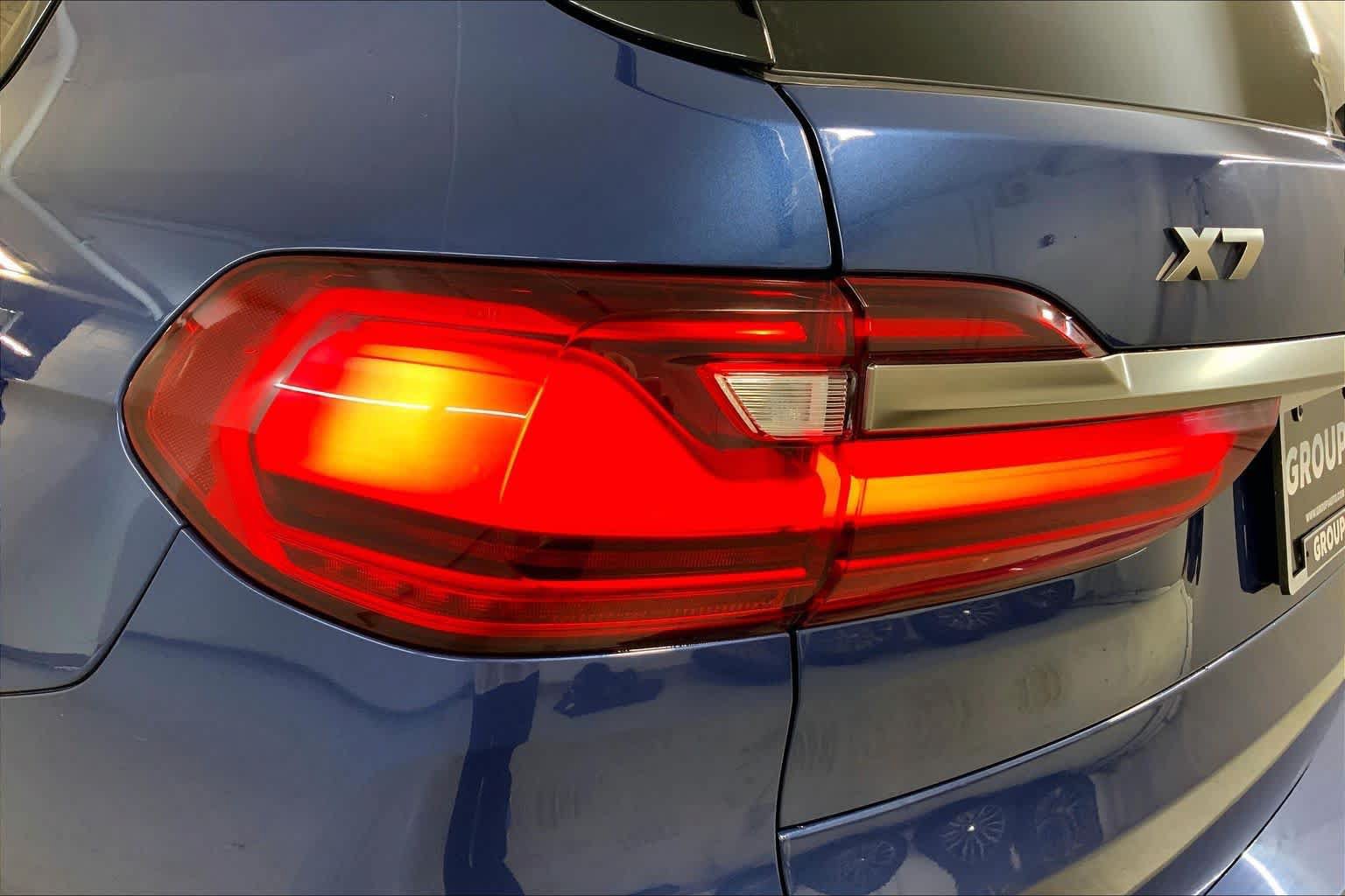 Used 2022 BMW X7 M50i AWD/4WD image 27